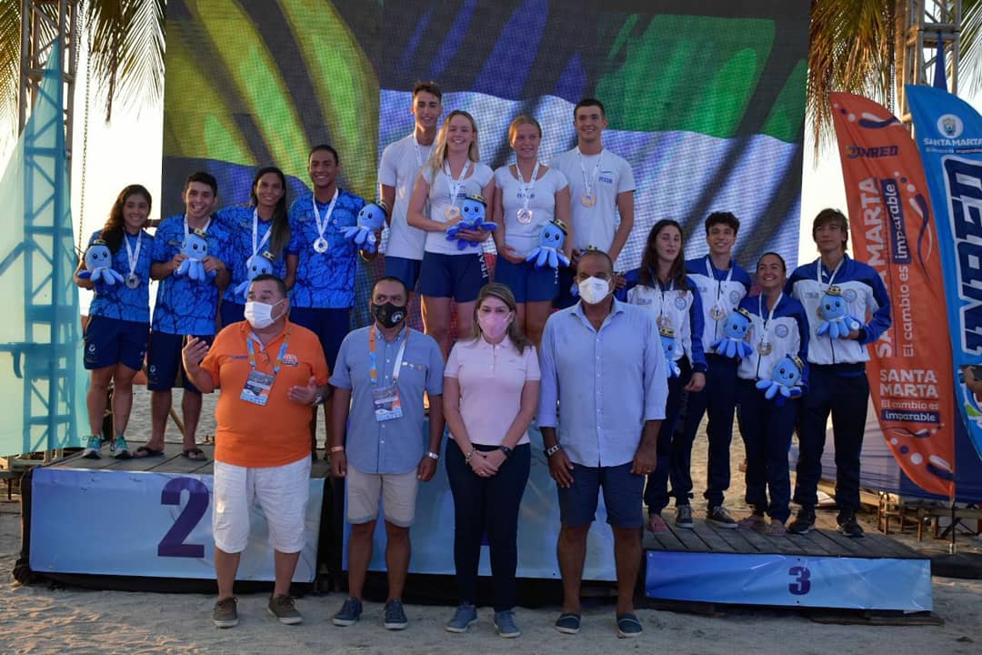 ¡Sanción que alienta! Los rusos llegaron a Santa Marta y fueron campeones mundiales de natación con aletas en aguas abiertas
