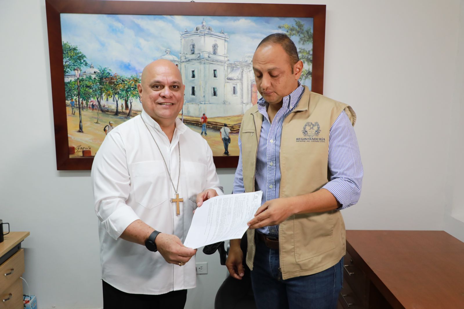 “Con responsabilidad,  tolerancia y amor  saldré a recoger firmas”: José Alfredo Ordoñez