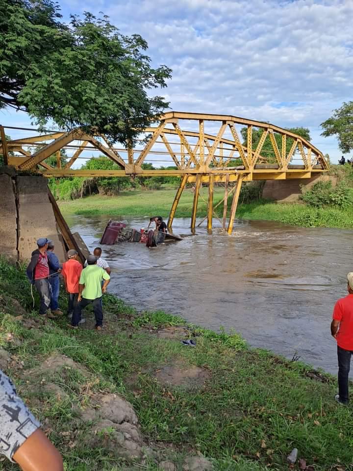 Un puente militar para vía Santa Ana-Santa Bárbara de Pinto pide gobernador Caicedo