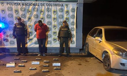 Policía descubre 15 mil gramos de base de coca en automóvil
