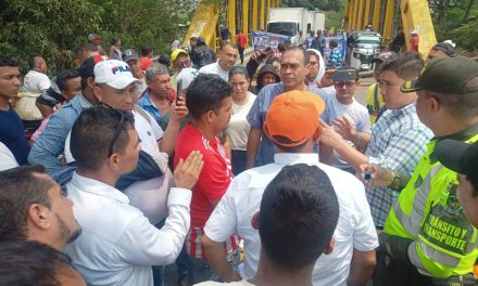 Gobierno Martínez logra mediar para que cese bloqueo en la Troncal de Oriente